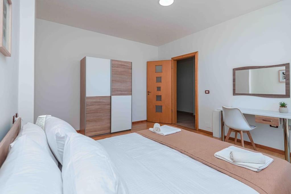 Grand View Apartment Δυρράχιο Εξωτερικό φωτογραφία